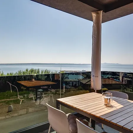 Grandview By Interhome * プリヴラカ